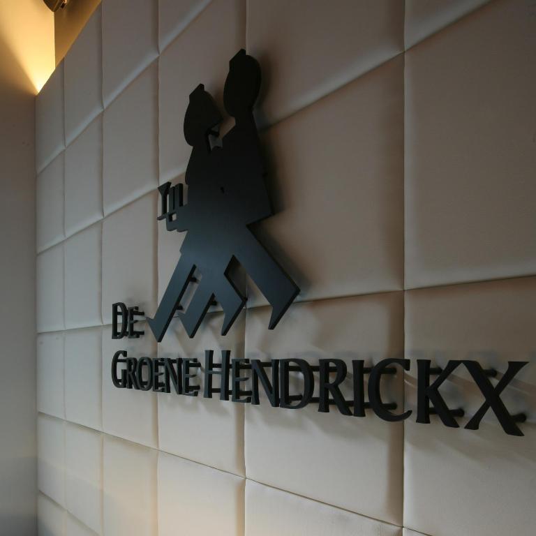 德格尼亨克斯酒店 哈瑟尔特 客房 照片